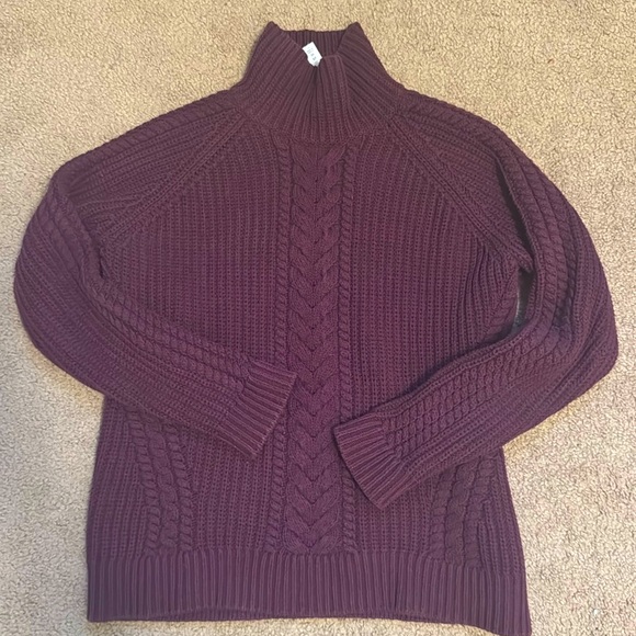 Lululemon size 6 deep plum turtleneck sweater great condition ! - Picture 1 of 4